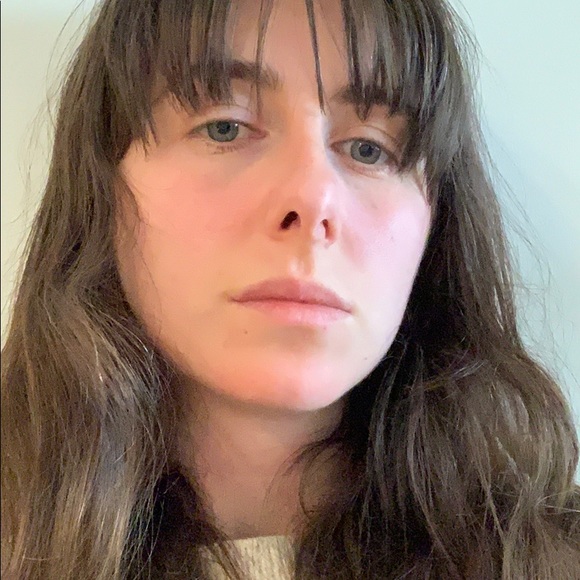 Meet your Posher, Nicole - Picture 1 of 1